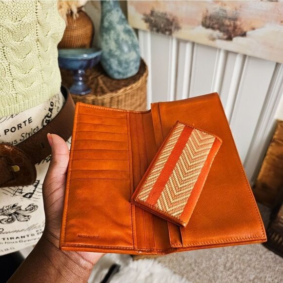 VTG Jacquard Brocade Abstract Stripe Wave Textile Wallet. - Picture 3 of 15